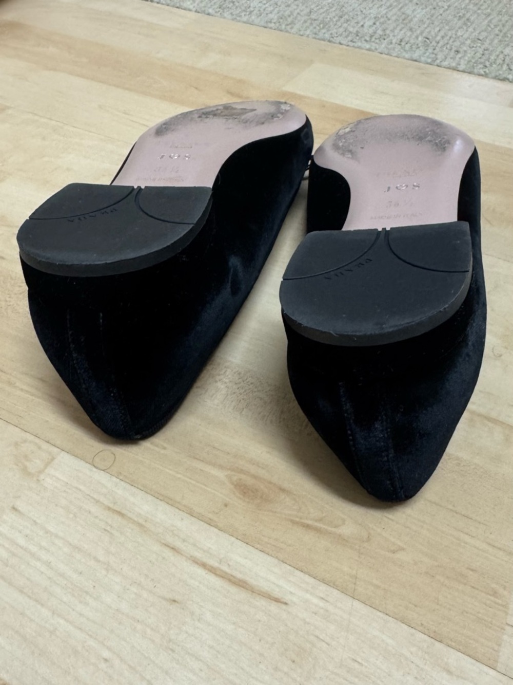 Like New Prada Black Velvet Bow Ballet Flats 36.5 - Picture 4 of 5